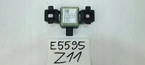 Mercedes-Benz SLK R172 Airbag deployment crash/impact sensor A0009001732