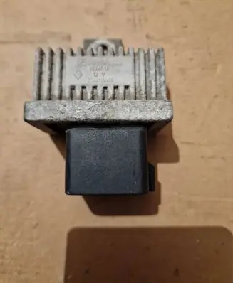 Renault Laguna II Glow plug pre-heat relay 7700115078 BED712