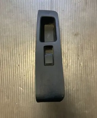 Nissan X-Trail T31 Electric window control switch 80961JG400A