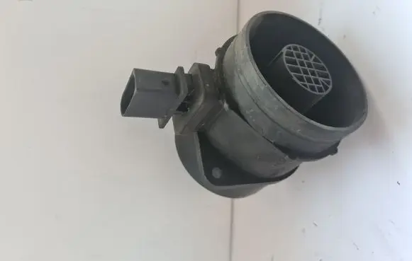 Volkswagen Crafter Mass air flow meter F00C2G7006