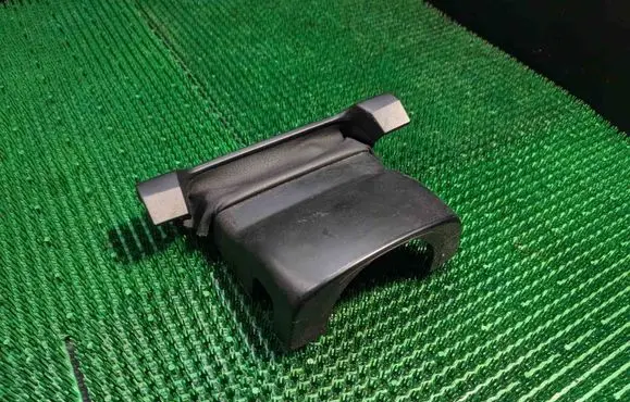 Steering wheel column trim