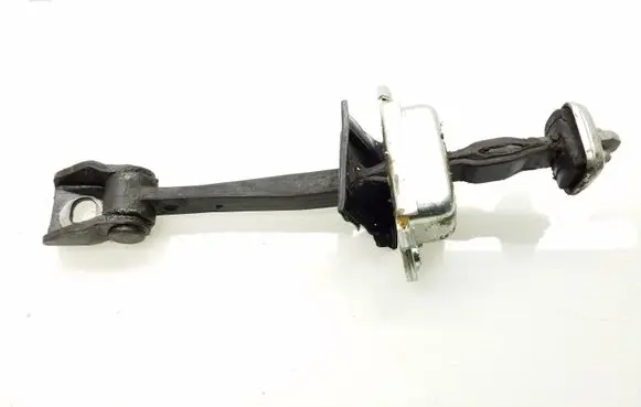 Skoda Octavia Mk2 (1Z) Front door check strap stopper