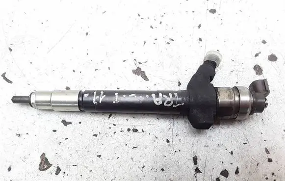 Fuel injector