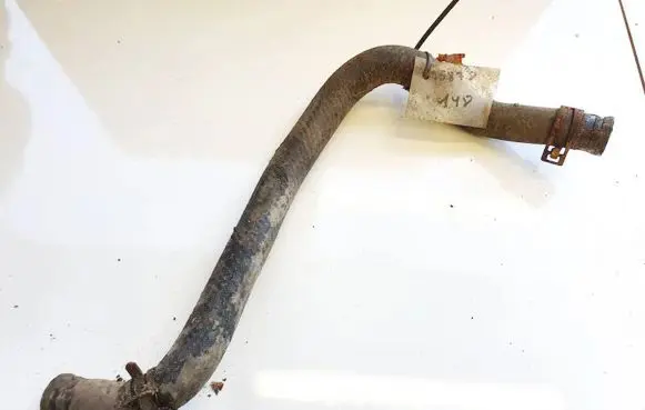 Mazda 3 I Engine coolant pipe/hose