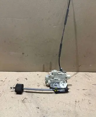 Seat Leon (1P) Rear door lock 1P0839016