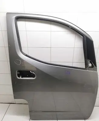 Nissan NV200 Front door