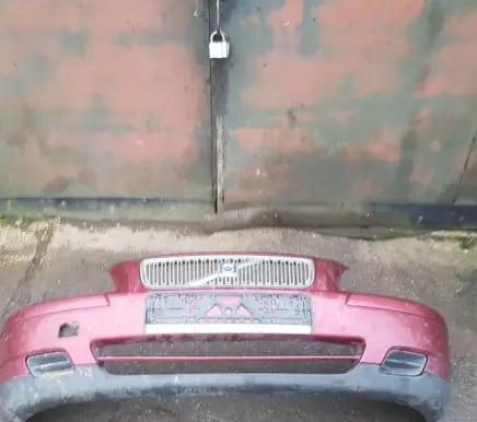 Volvo V70 Front bumper