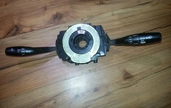 Hyundai Accent Wiper turn signal indicator stalk/switch 9340022700 93400-22700