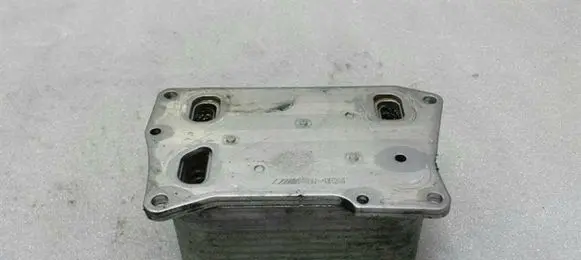 Mercedes-Benz S W222 Oil filter mounting bracket A2781880401