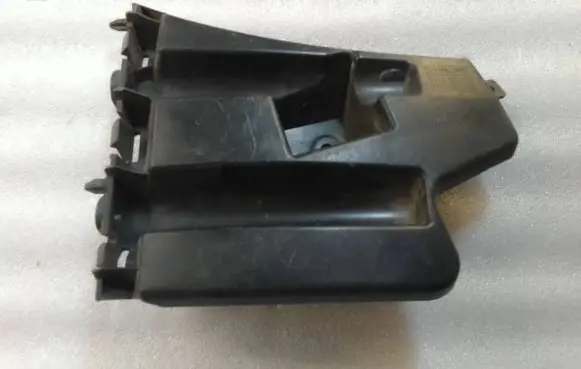 Volvo S60 Front bumper mounting bracket 30796625