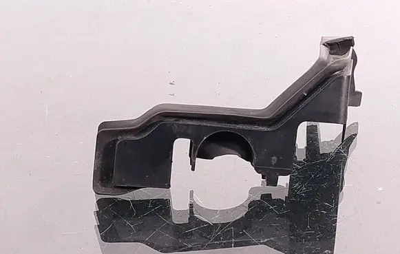 BMW 3 E90 E91 Engine compartment rubber 51767142050