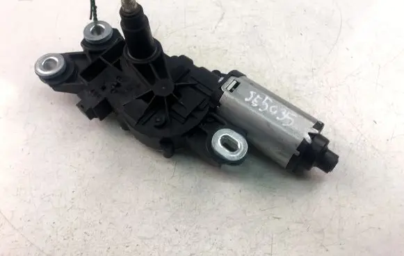 Volvo V70 Wiper motor 30663891