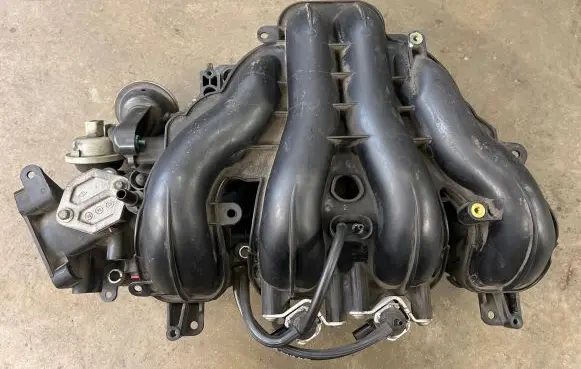 Ford Galaxy Intake manifold 7G9G9424AA