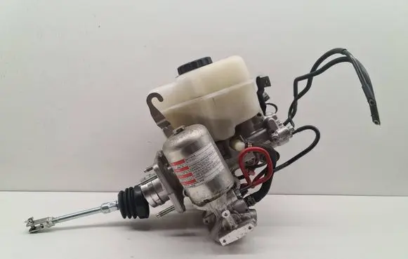 Toyota Land Cruiser (J150) Master brake cylinder 8954160A30