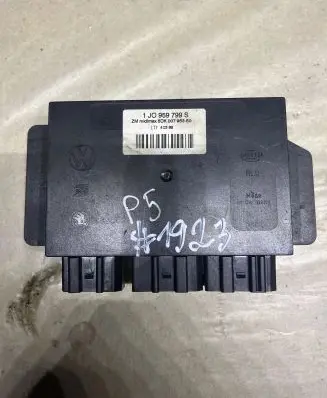 Volkswagen PASSAT B5 Comfort/convenience module 1J0959799S 5DK00795350