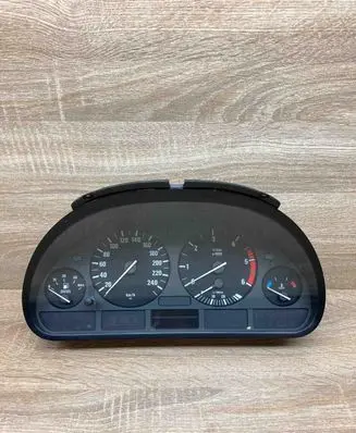 BMW 5 E39 Speedometer (instrument cluster) 6907018 110008735