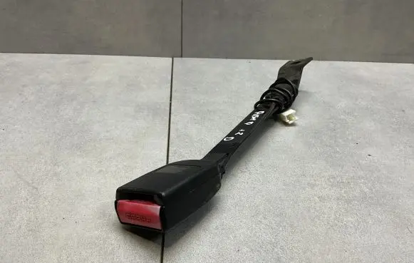 Nissan Qashqai+2 Front seatbelt buckle 86842JD00C