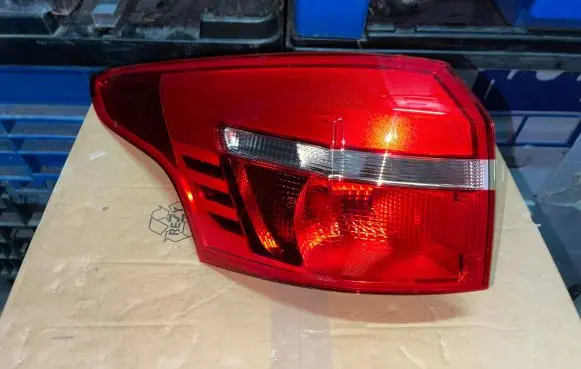 Ford Focus Rear/tail lights F1EB13405DB F1EB134