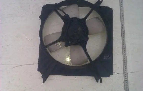 Mazda 121 Radiator cooling fan shroud 0227508851