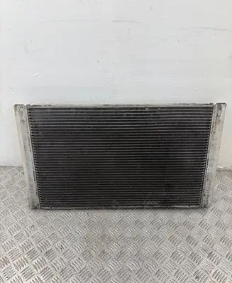 BMW 5 E60 E61 Coolant radiator 7792832