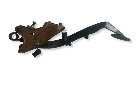 Toyota Avensis T250 Clutch pedal 16092A01
