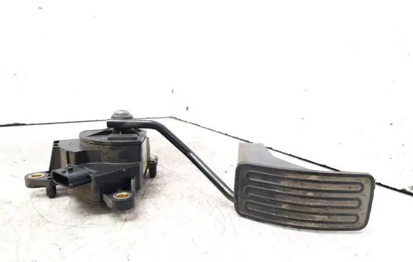 Renault Koleos I Accelerator throttle pedal 18002JY40A 0619B 00100