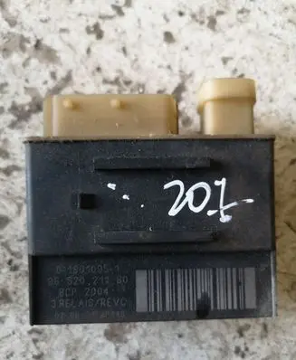 Peugeot 207 Glow plug pre-heat relay 9652021180