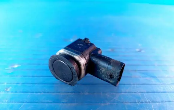 Ford Focus Parking PDC sensor CJ5T15K859EA D25KE
