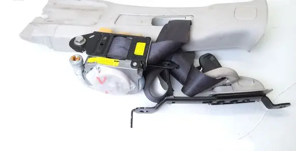 Front seatbelt