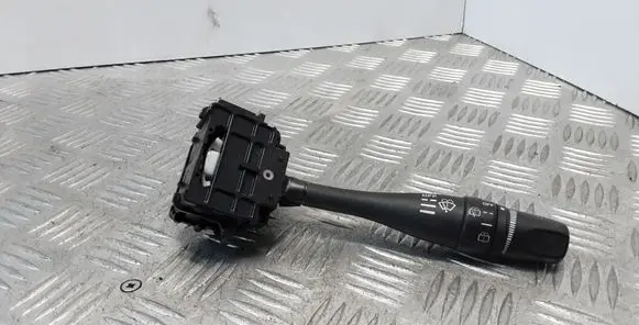 Nissan Patrol Y61 Wiper control stalk