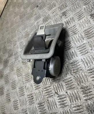 Mitsubishi Pajero Sport I Middle seatbelt (rear) 0433135 6043907
