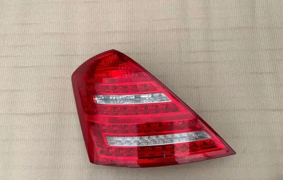 Mercedes-Benz S W221 Rear/tail lights A2218201364
