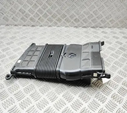 Mercedes-Benz S W223 Air intake duct part A2560940400