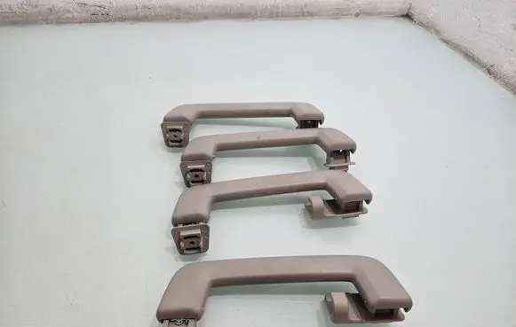 Land Rover Freelander 2 - LR2 A set of handles for the ceiling 