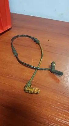 Mercedes-Benz C W203 ABS brake wheel speed sensor A2035400417