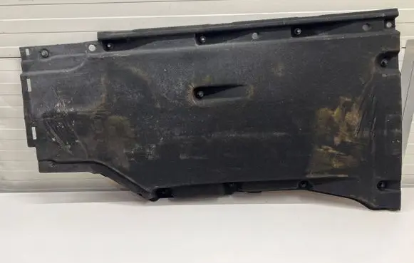 Audi S5 F5 Side bottom protection 8w6825207 8w6825207A