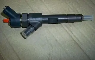 Fuel injector