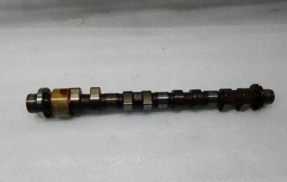 Volvo XC40 Camshaft 31430027
