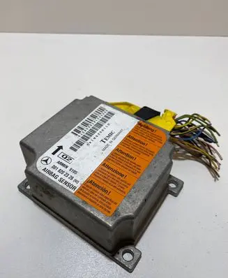 Mercedes-Benz E W210 Airbag control unit/module 0018202326
