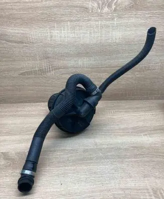 Volkswagen Touareg I Secondary air pump 06A959253B 72273803