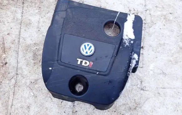 Volkswagen Golf IV Engine cover (trim) 038103925aj