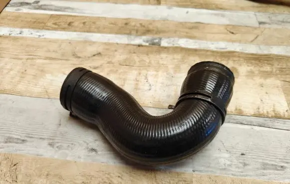 Volkswagen New Beetle Intercooler hose/pipe 1J0145838B