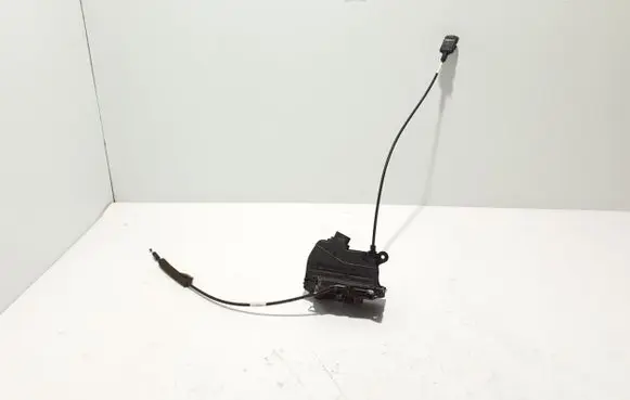 Nissan NV300 Front door lock 805027088R