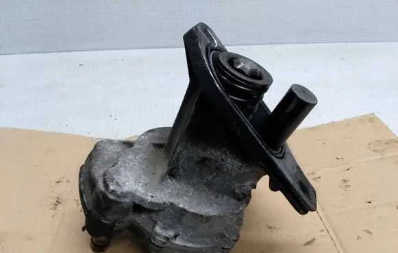 Volkswagen Transporter - Caravelle T4 Vacuum pump