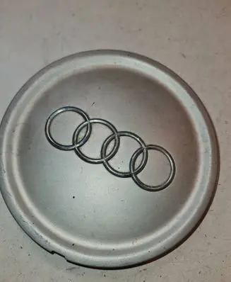 Audi 100 S4 C4 Original wheel cap 8D0601165D