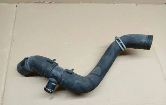 Audi A1 Engine coolant pipe/hose 6R0122101AQ