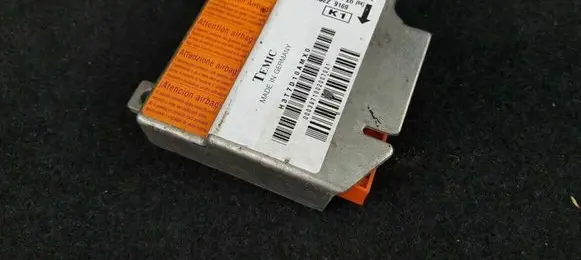 Mercedes-Benz E W210 Airbag control unit/module A0018200026