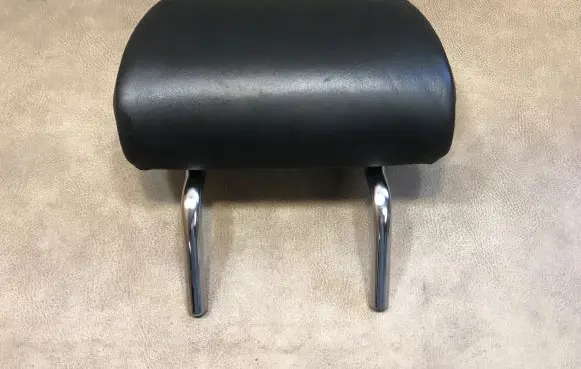 BMW 7 F01 F02 F03 F04 Front seat headrest 