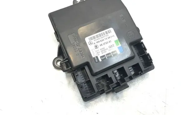 Mercedes-Benz A W169 Door control unit/module A1698207326 K2498