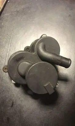 Mercedes-Benz Vaneo W414 Oil breather separator 6680100062